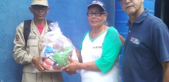 3.-Milicia-Bolivariana-acompañó-las-entregas-Casa-por-Casa-de-PDVAL.-1