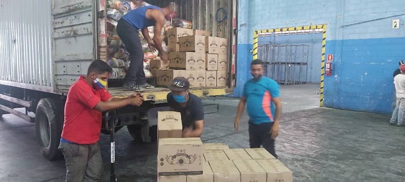 <b>MERCAL DISTRIBUYE MÁS DE 49 TONELADAS DE ALIMENTOS AL CNAE EN MIRANDA<b>